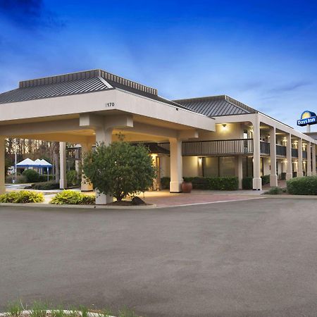Days Inn By Wyndham Jacksonville Airport Экстерьер фото