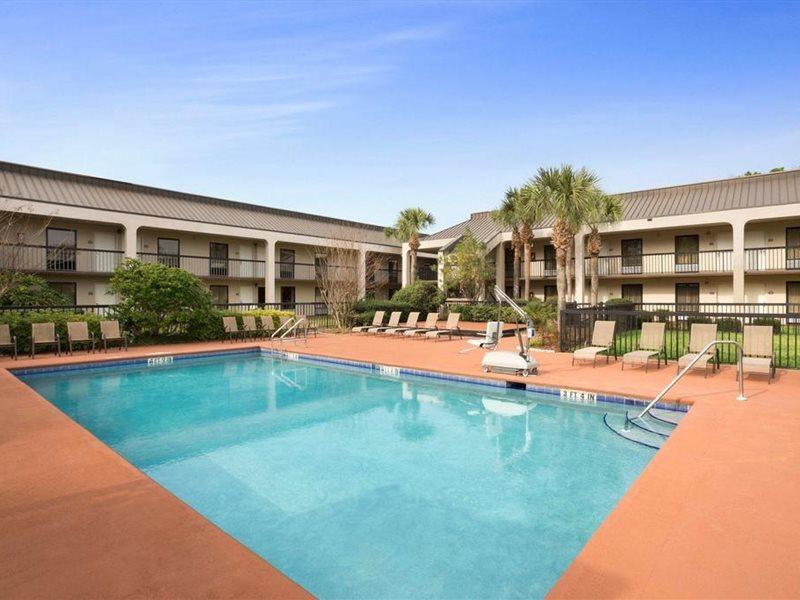Days Inn By Wyndham Jacksonville Airport Экстерьер фото