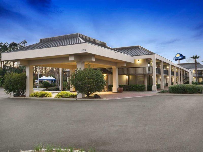 Days Inn By Wyndham Jacksonville Airport Экстерьер фото
