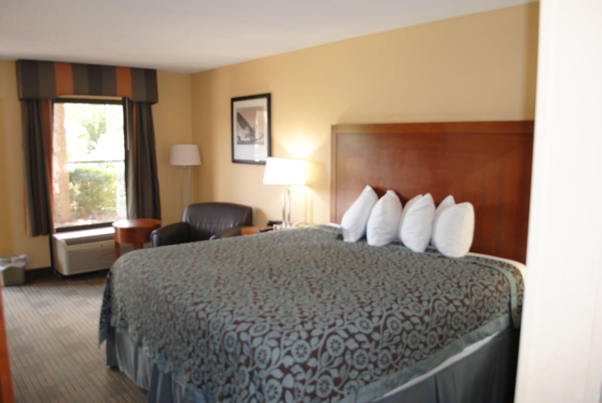Days Inn By Wyndham Jacksonville Airport Экстерьер фото