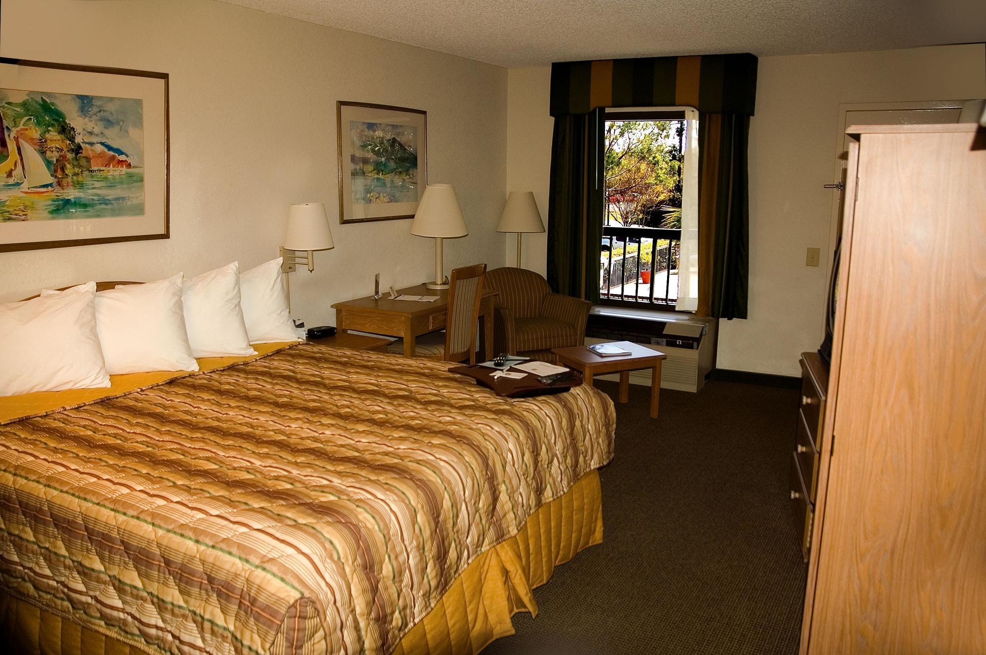 Days Inn By Wyndham Jacksonville Airport Экстерьер фото