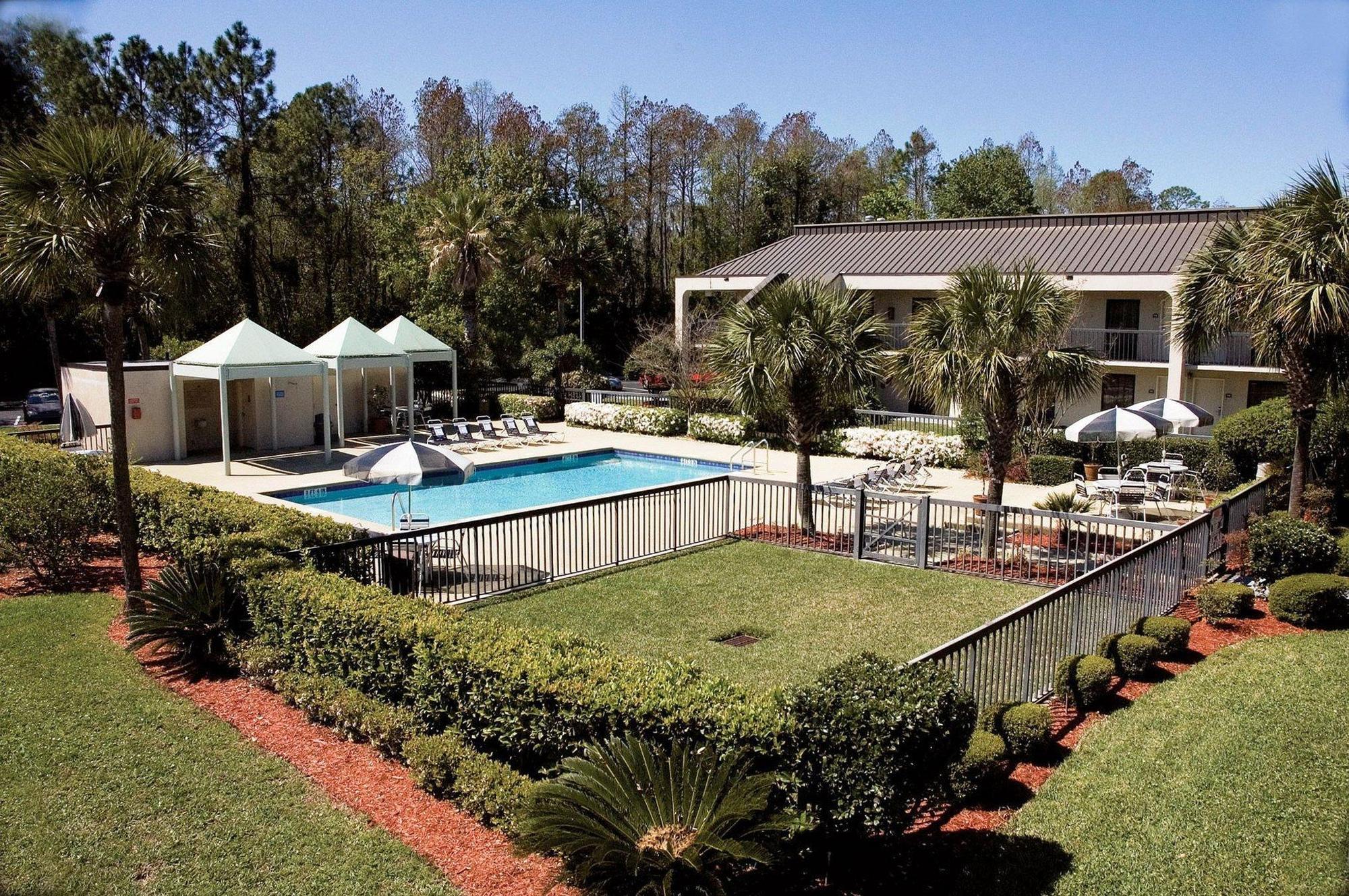 Days Inn By Wyndham Jacksonville Airport Экстерьер фото