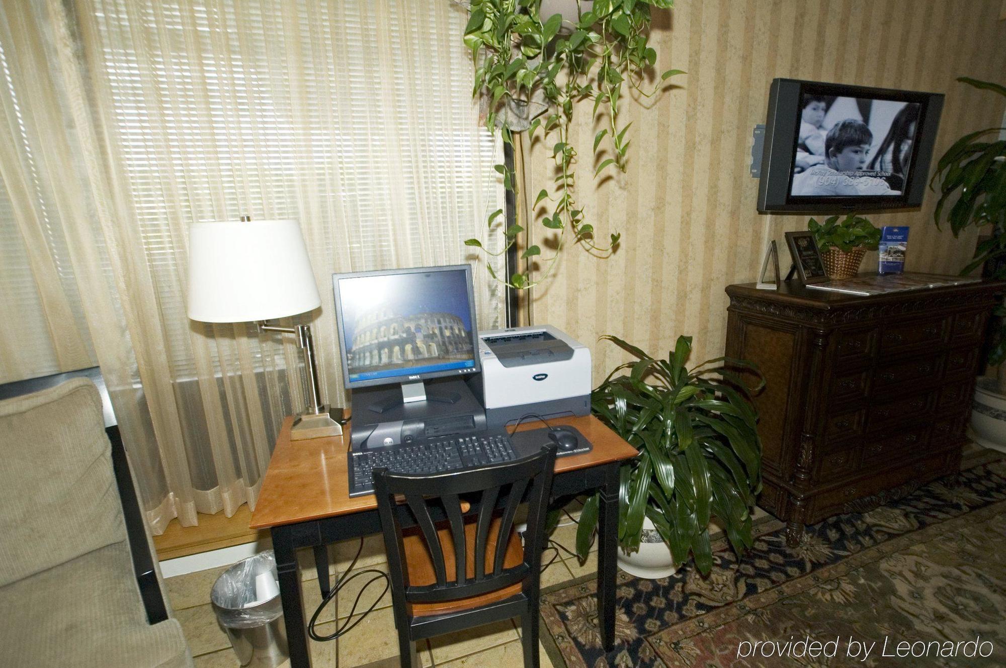 Days Inn By Wyndham Jacksonville Airport Номер фото