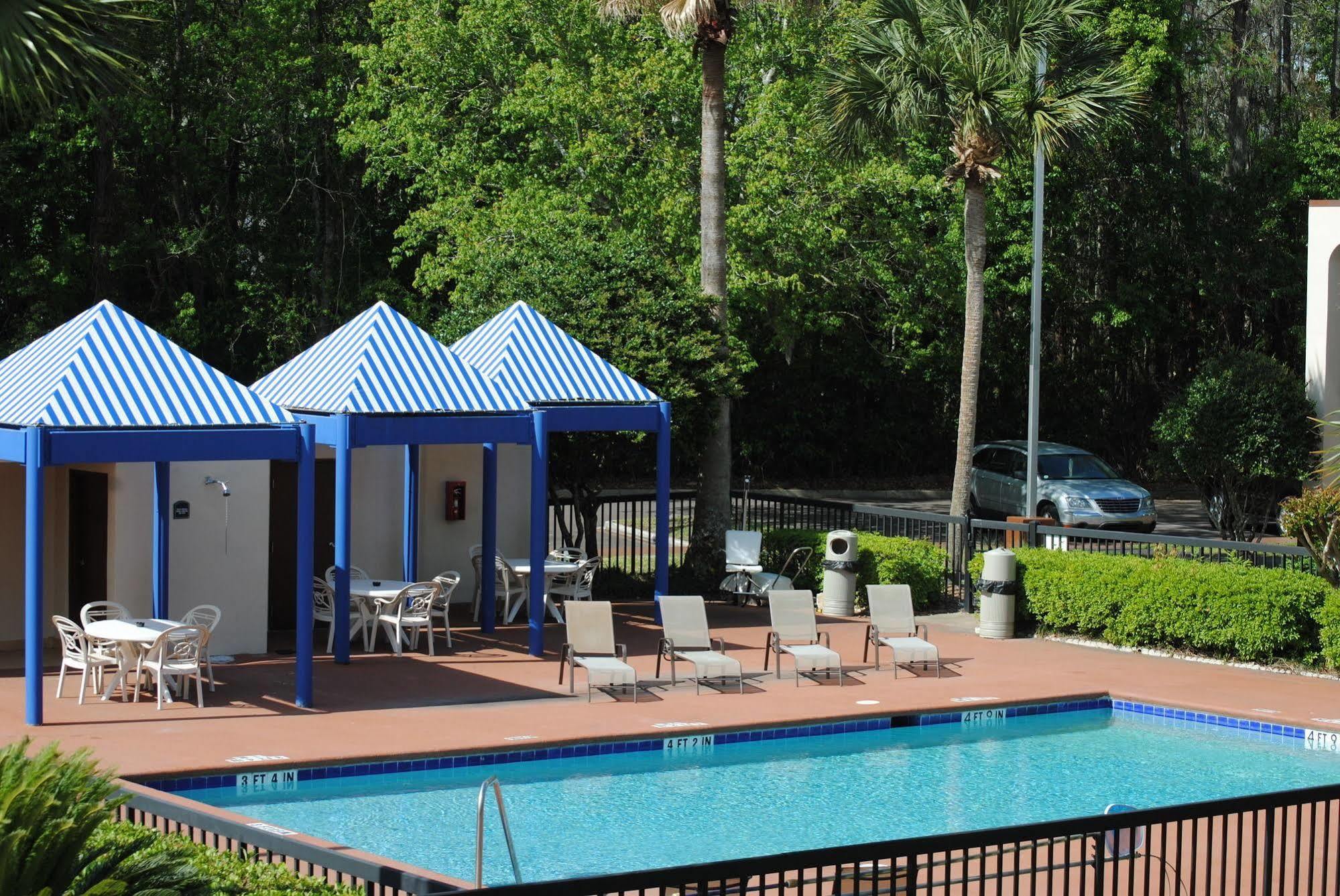 Days Inn By Wyndham Jacksonville Airport Экстерьер фото